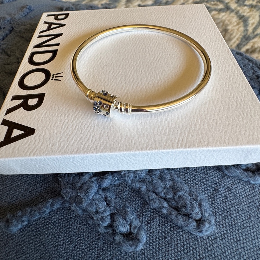 Pandora Silver Barrel Bracelet with Sparkling Blue Details